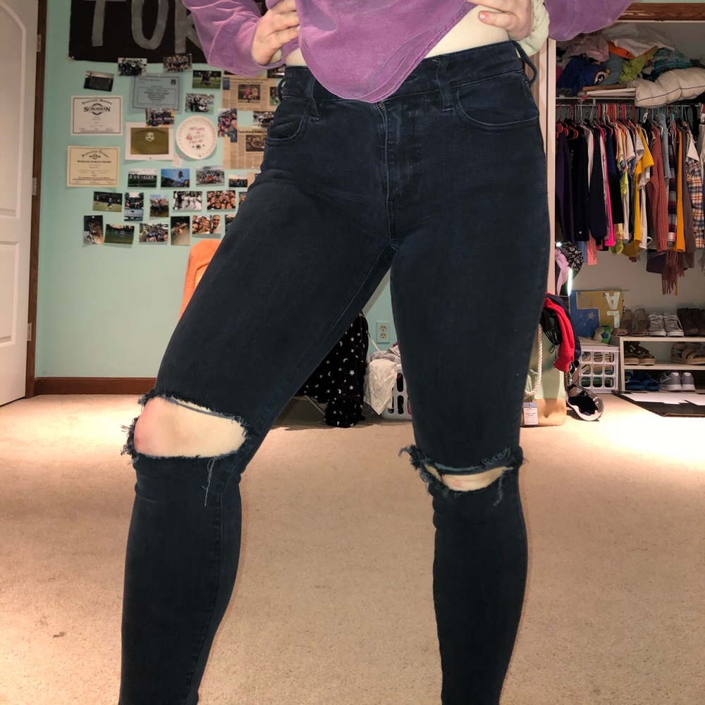 Distressed black jean